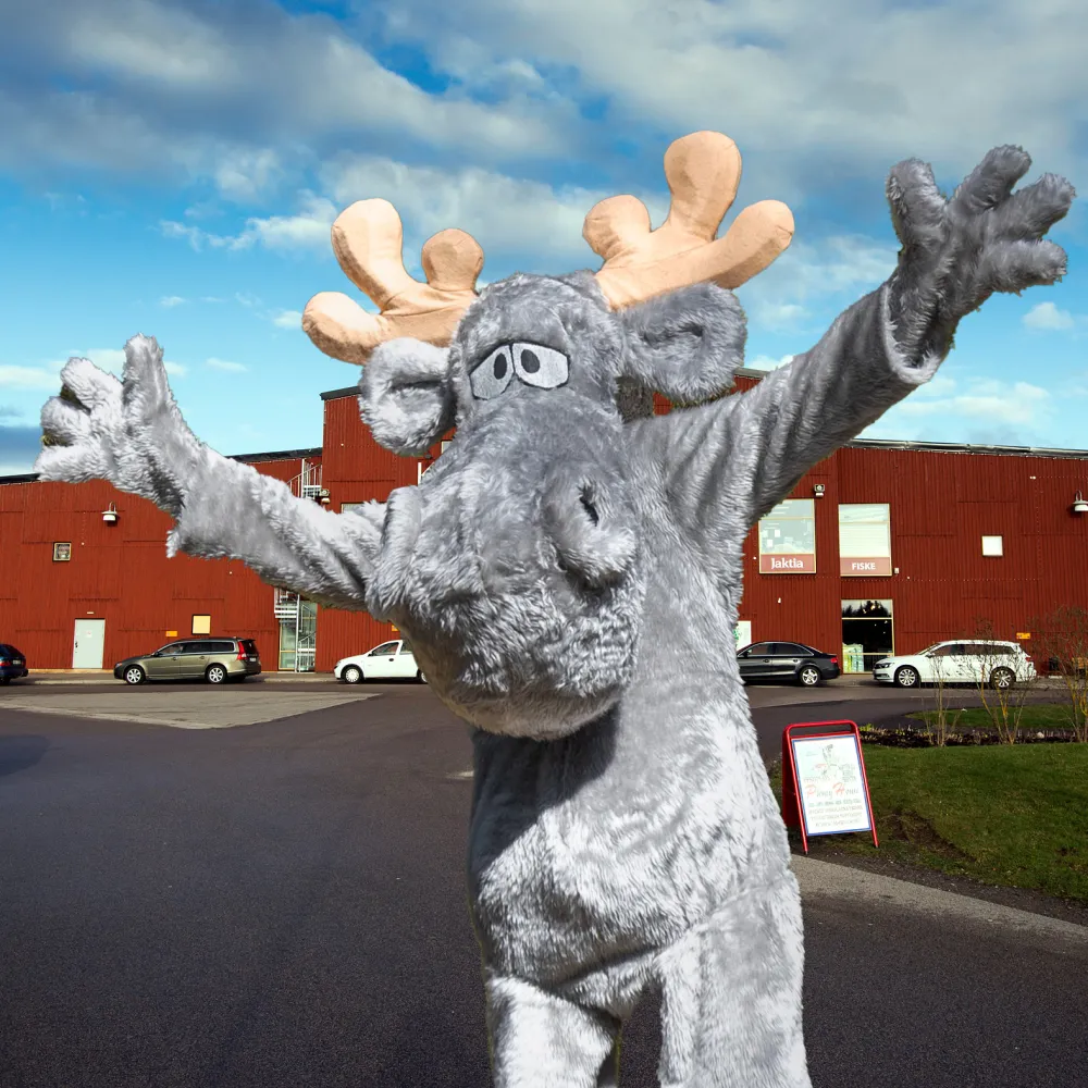 Hälge utanför Kosta Outlet