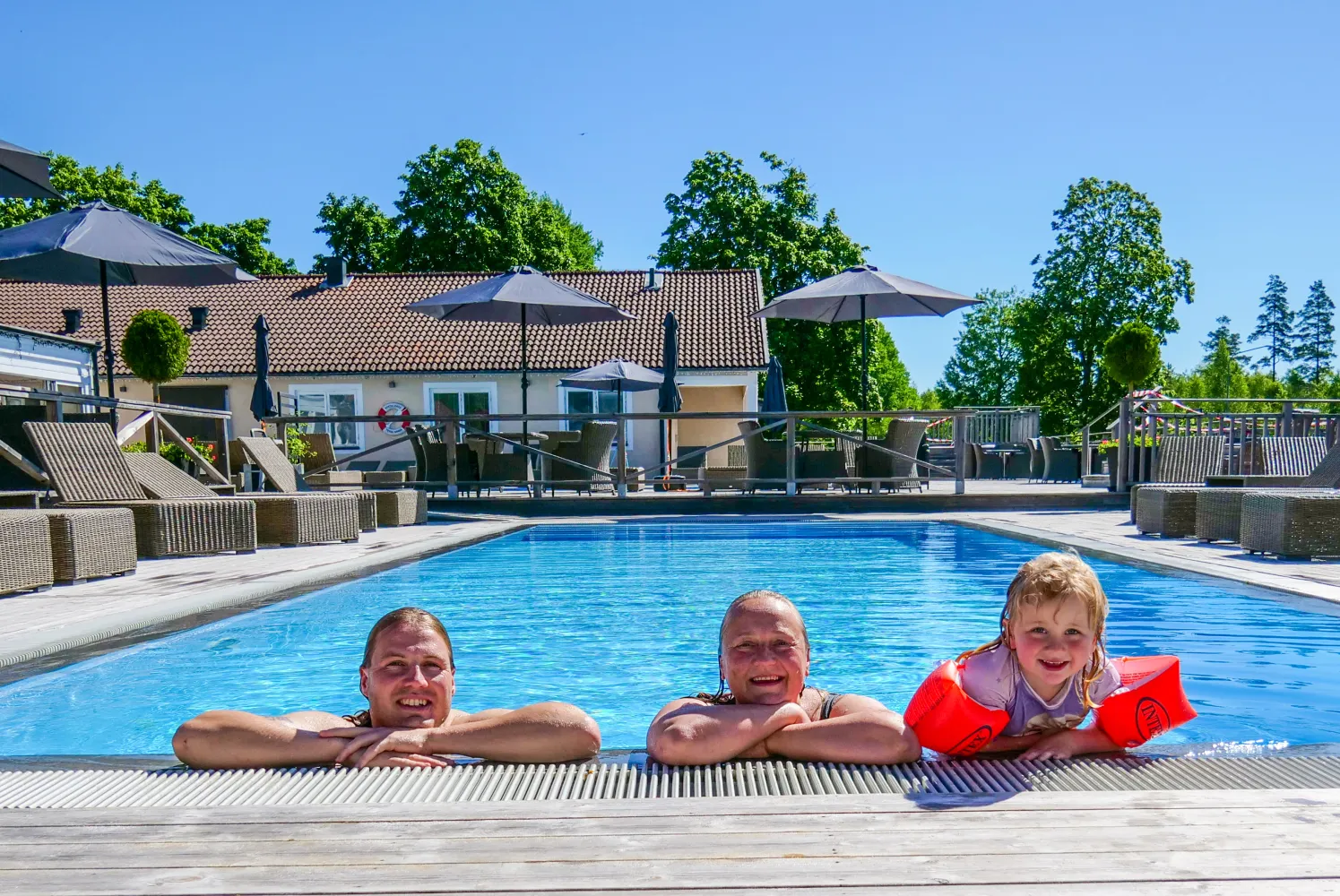 Kosta Lodge pool