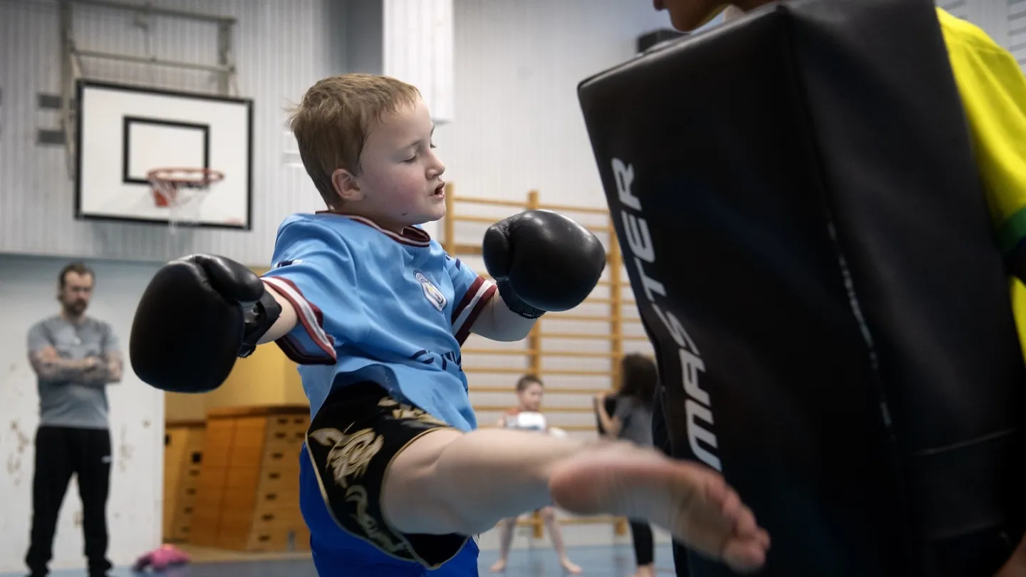 Kickboxande barn